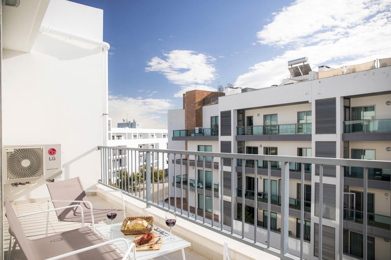 B04 - Luxury 2 Bed W Terrace Pool Lejlighed Lagos Eksteriør billede