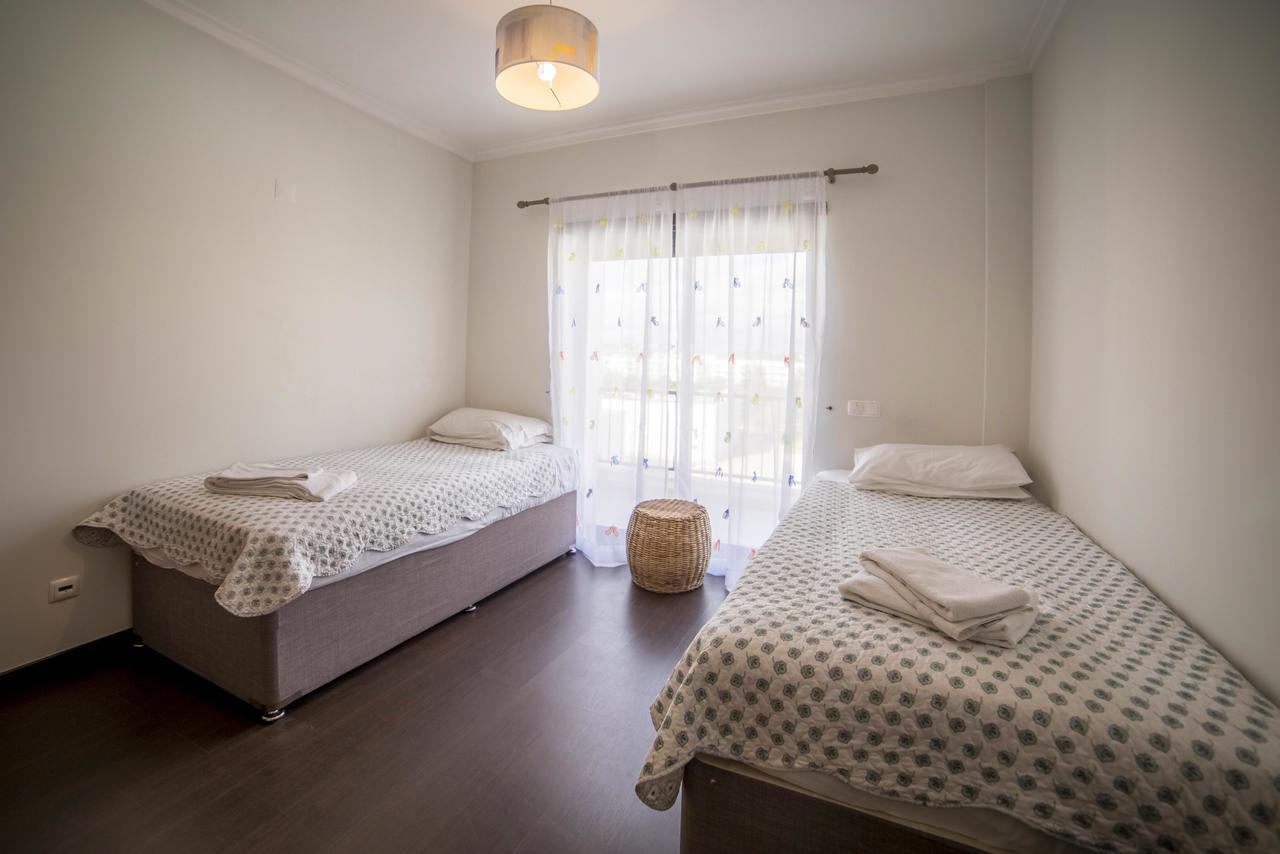 B04 - Luxury 2 Bed W Terrace Pool Lejlighed Lagos Eksteriør billede